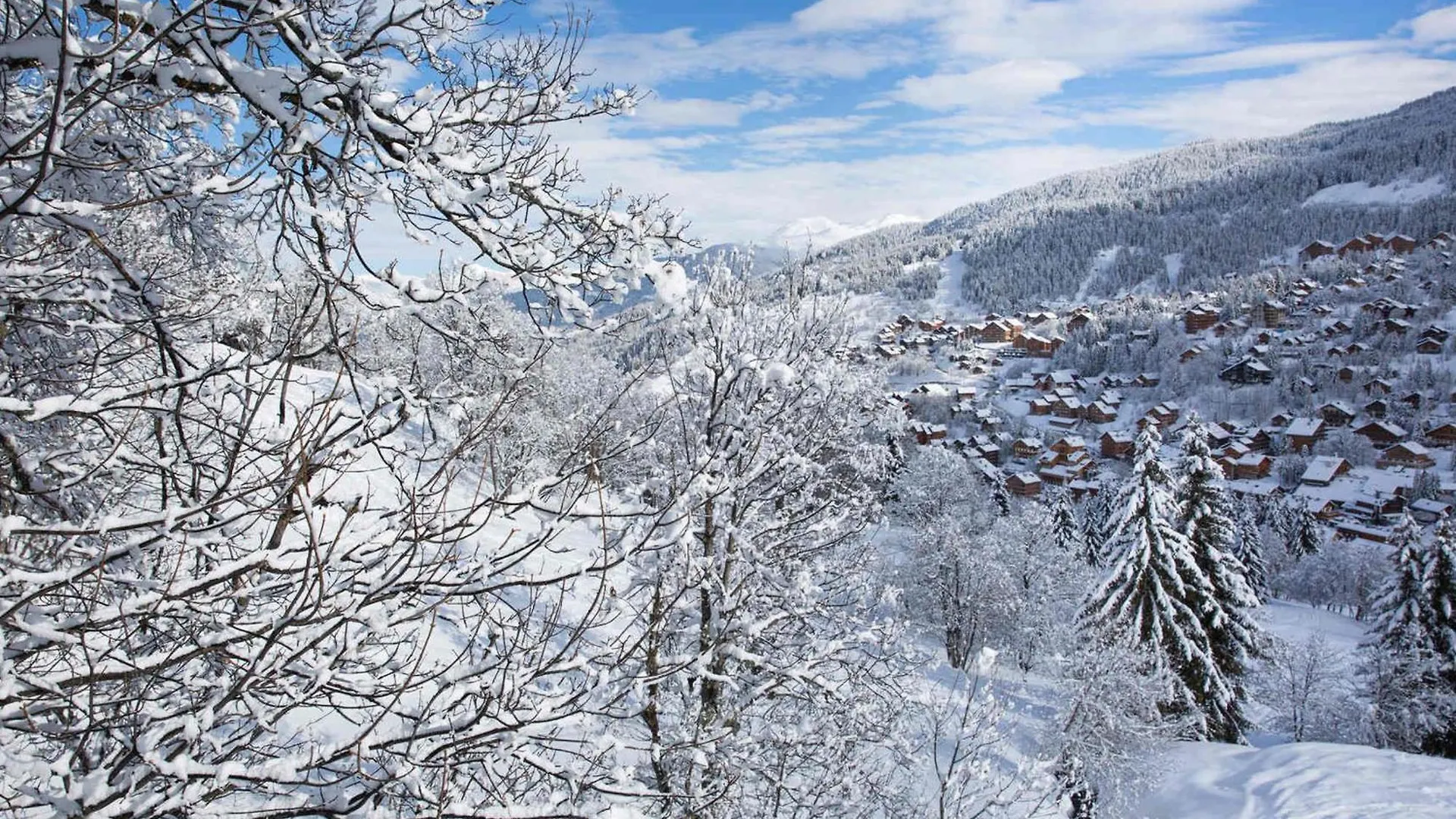 Studio Skis Aux Pieds, Bien Equipe Avec Wi-Fi - Les Allues - Fr-1-182-42 Meribel Apartment